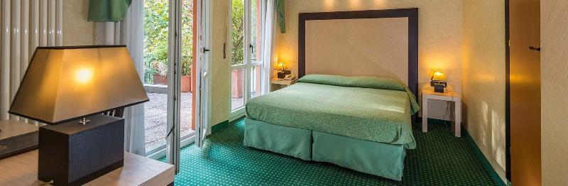 Hotel Don Abbondio Lecco Eksteriør bilde